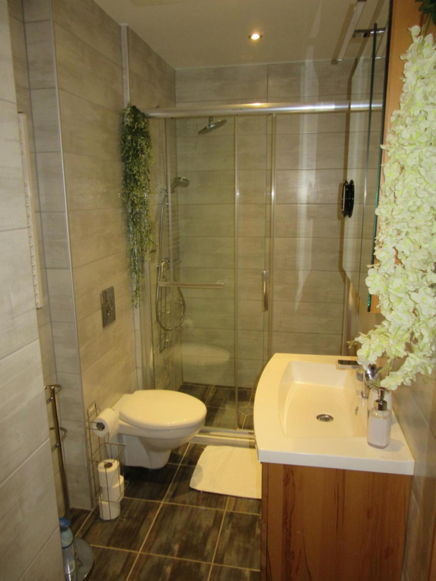 Zafír Sziget Apartman Sarvar Exterior foto